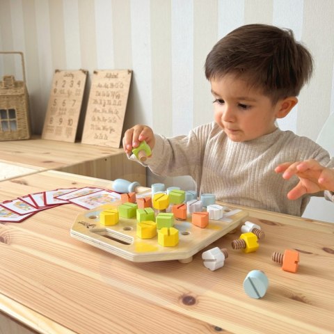 CLASSIC WORLD Wooden Manipulative Board Logic Puzzle 3+