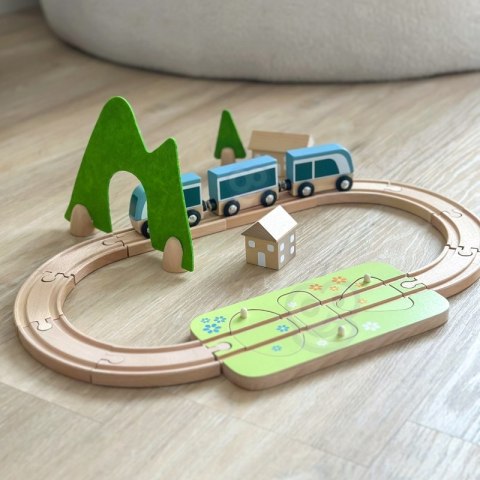 CLASSIC WORLD Zestaw Kolejka Tor Drewniany Pociąg + Sorter Kształtów 40 el. 3+