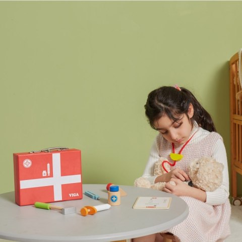 VIGA Drewniany zestaw małego lekarza w walizce 3+