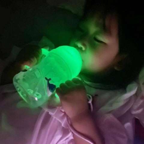 Bidon ze słomką 240 ml, Glow in the dark, b.box