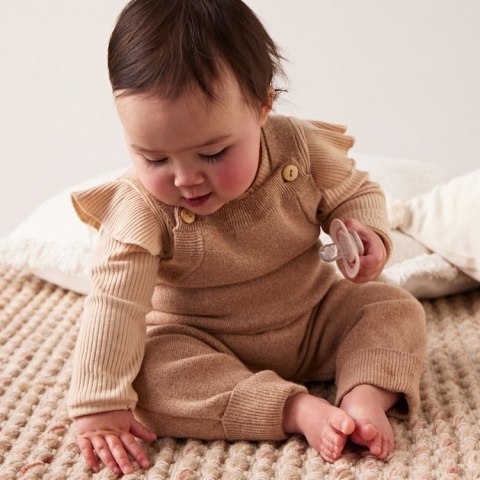 Smoczek dla niemowlaka 2 szt.- symetryczny smoczek silikonowy 6 mies.+ Berry + Blush, b.box