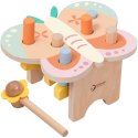 CLASSIC WORLD Wbijak Pastelowy Motylek Montessori z Młoteczkiem 18m+